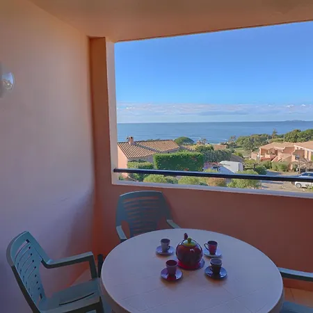 Les Couchants Apartment