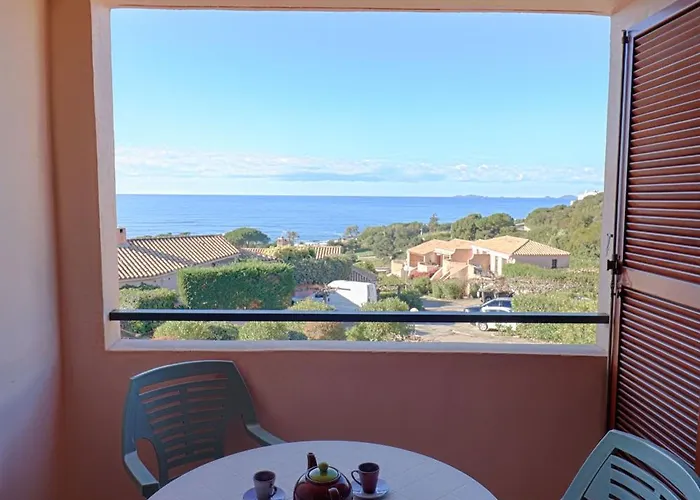 Les Couchants Апартаменты